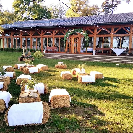 Gosciniec Olecki - Karczma Margrabowa Holiday park Olecko